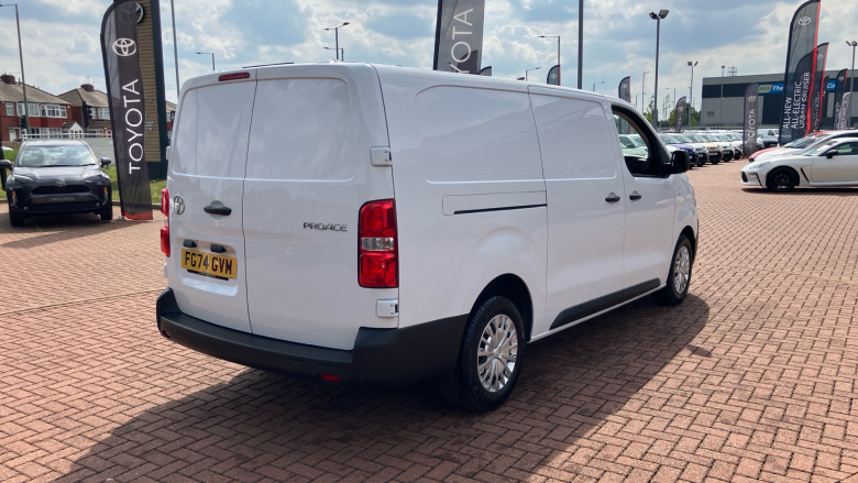 Toyota Proace L2 Diesel 2.0D 145 Icon Van